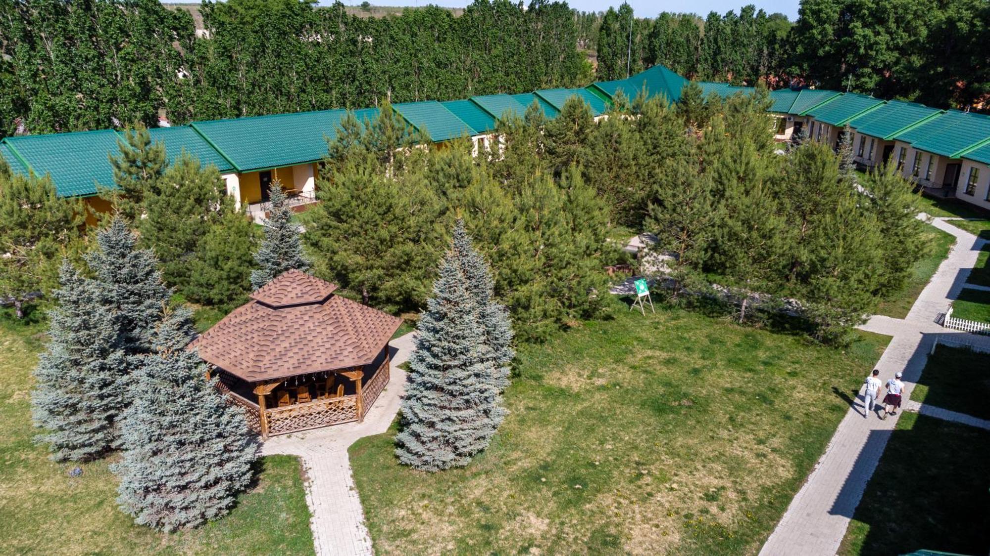 Green Land Актобе Экстерьер фото